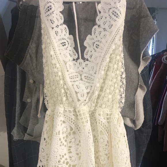 Dress - Picture 3 of 3